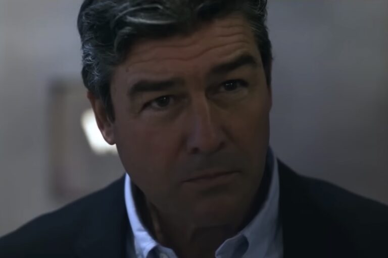 kyle chandler super pumped