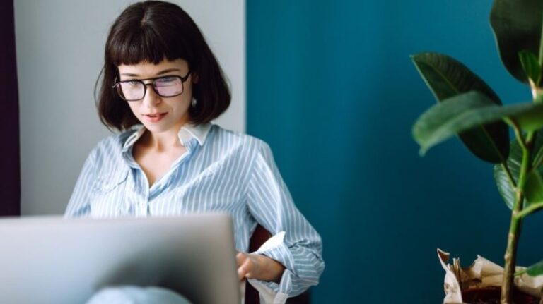 A Complete Guide To Customer Education Services And Software