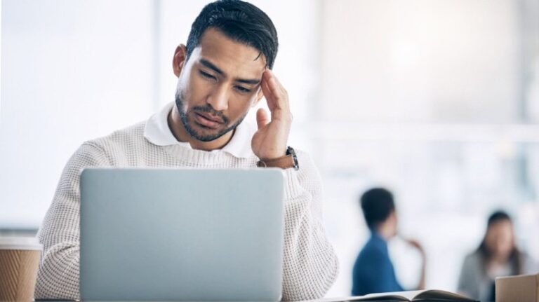 Warning Signs That Your Sales Online Training Course Is Showing Its Age