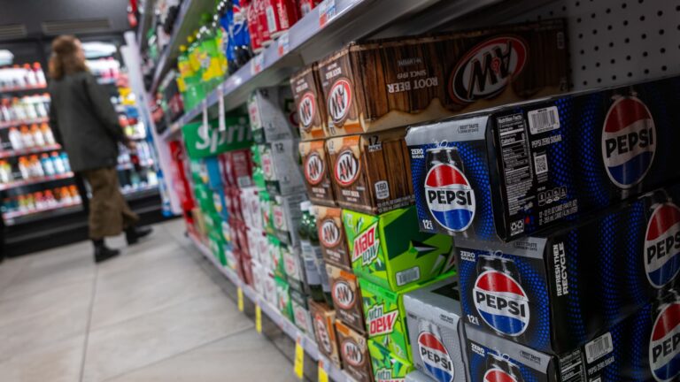 108117088 1742235138350 gettyimages 2205568580 pepsi602242 taoswyaj